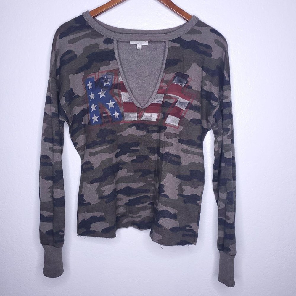 Lucky Brand Top Womens Size Small Camo Kiss Tour 7